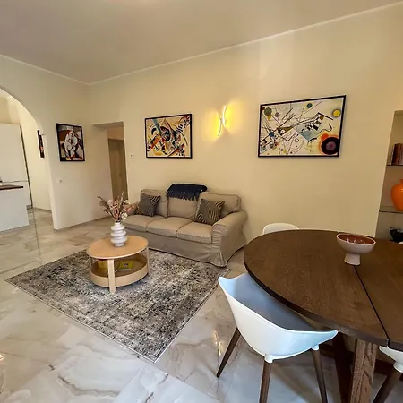 Giulia Appartement Dongo